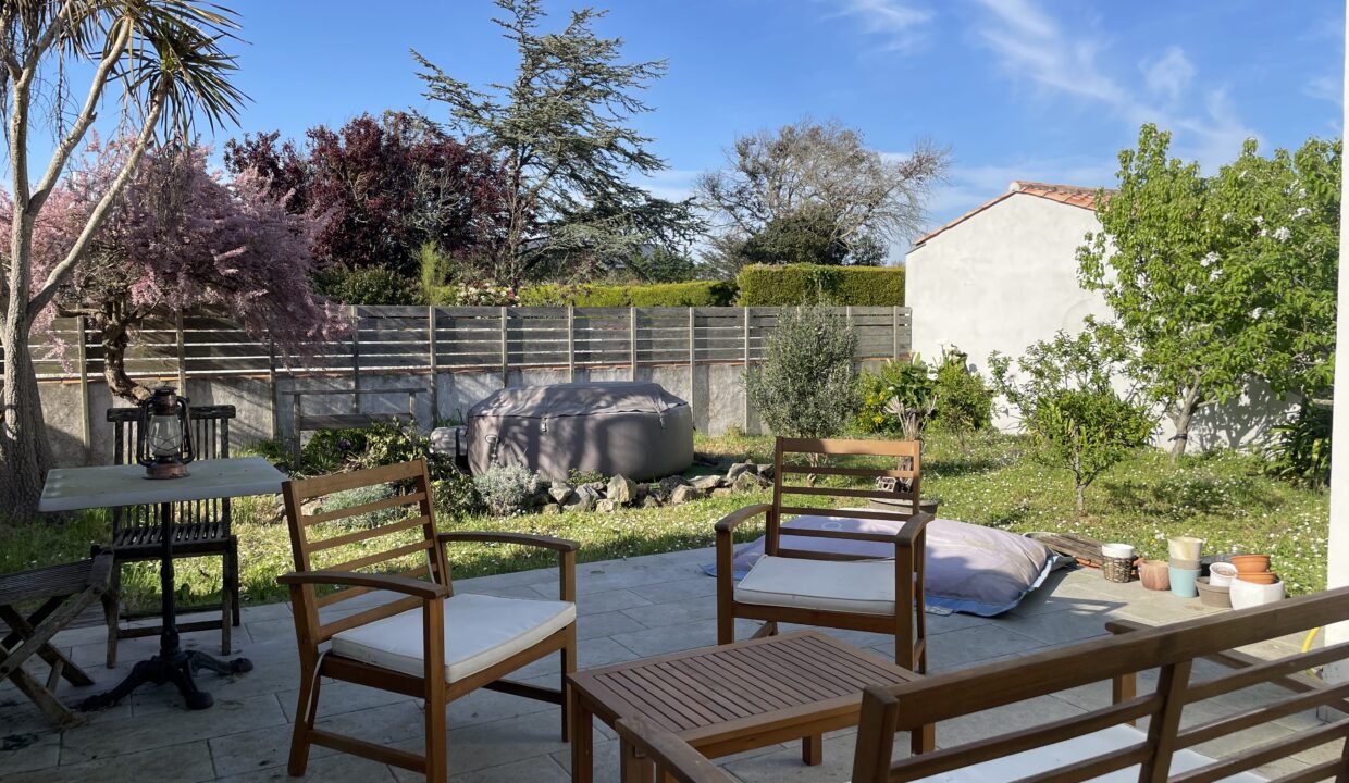 Agence Immobilière Bleu Immobilier Maison 4 chambres Barbatre (17)